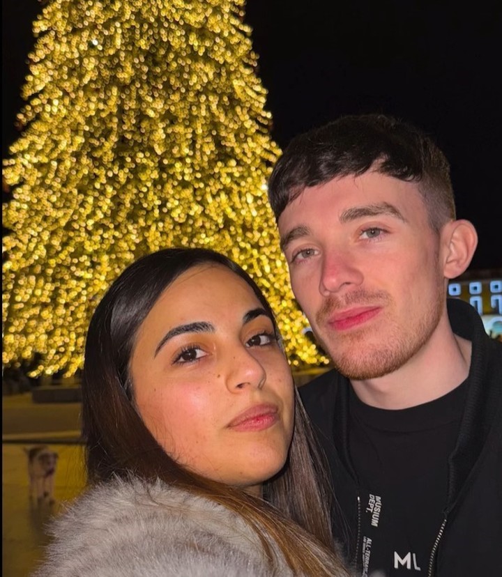 Massano en una foto que publicó en su cuenta de Instagram junto a su pareja. 